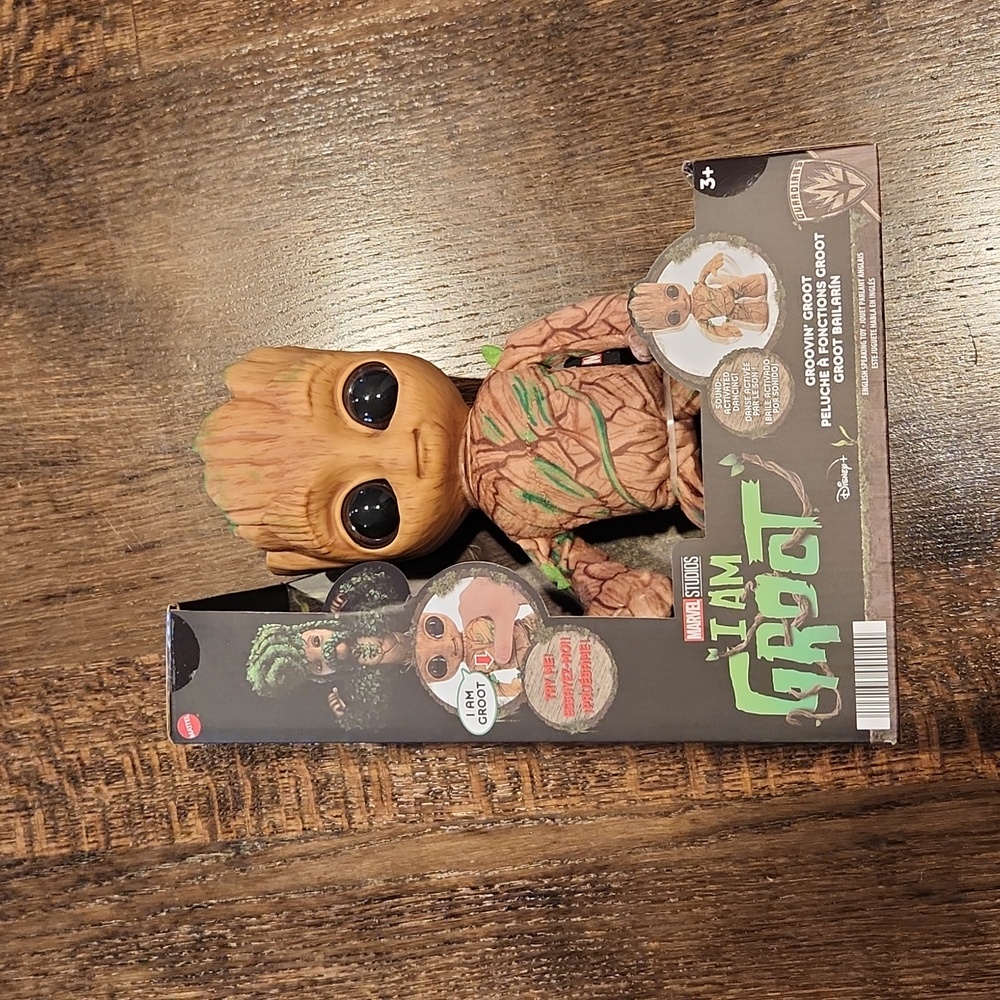 NIB i am groot disney toy